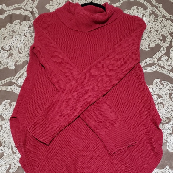 Perfect Christmas sweater - Picture 1 of 2